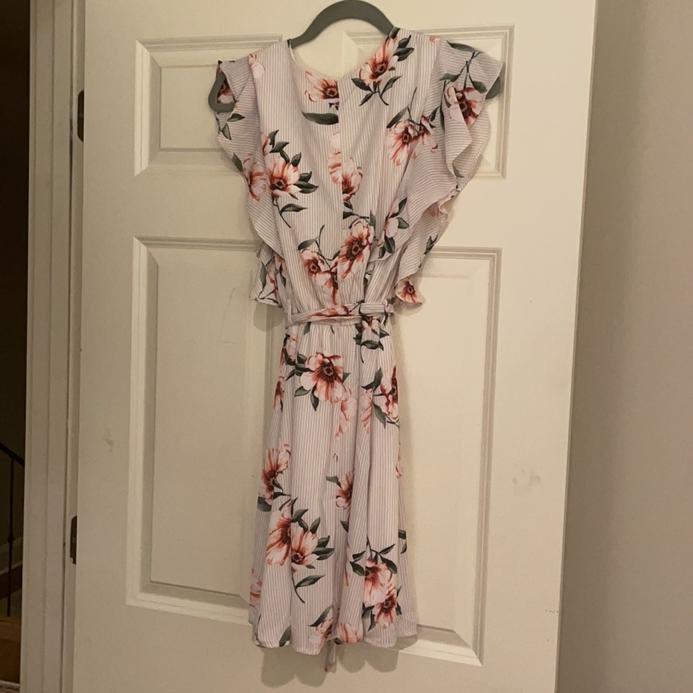 Dress - Picture 5 of 5
